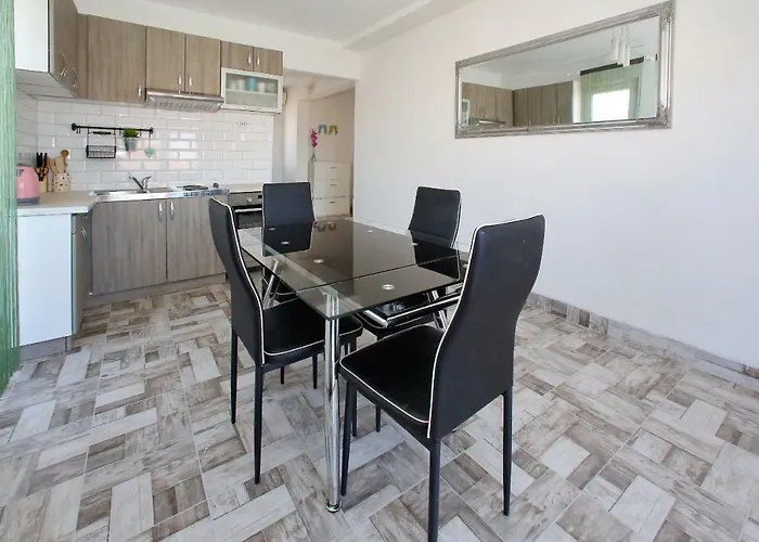 アパート Mirko&ana